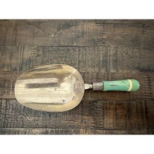 Vintage 1/4 Cup Level Measuring Scoop Spoon Cup Green Handle